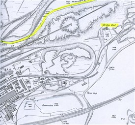 Photo:Bridge End farm (Clash Me Doun) can be seen on this map of 1897.  Before the area was mapped again in 1907, the bing had engulfed the farmhouse.