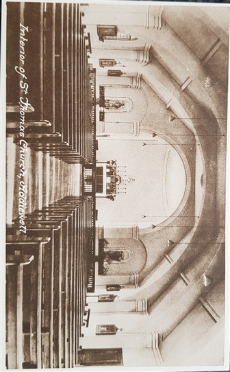 Photo:Interior of St Thomas