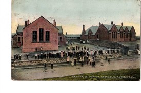 Photo:Armadale Senior and Junior schools c.1910