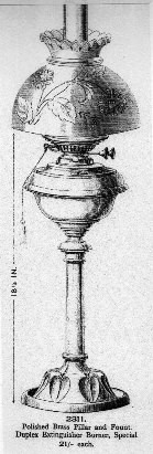 Photo:Oil lamp made by Young's Paraffin Light and Mineral Oil COmpany at its Clissold Works in Birmingham.